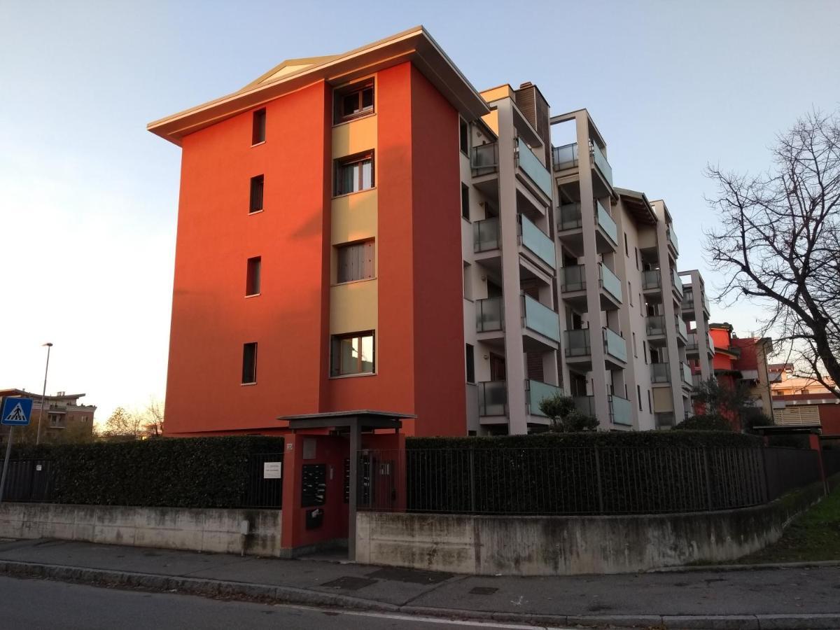 Ferienwohnung Moderno Trilocale Laura Dalmine Exterior foto